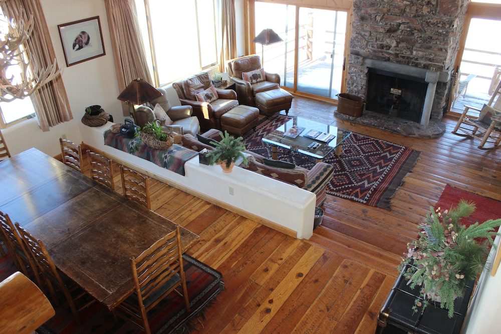 Luxury Townhome photo 1