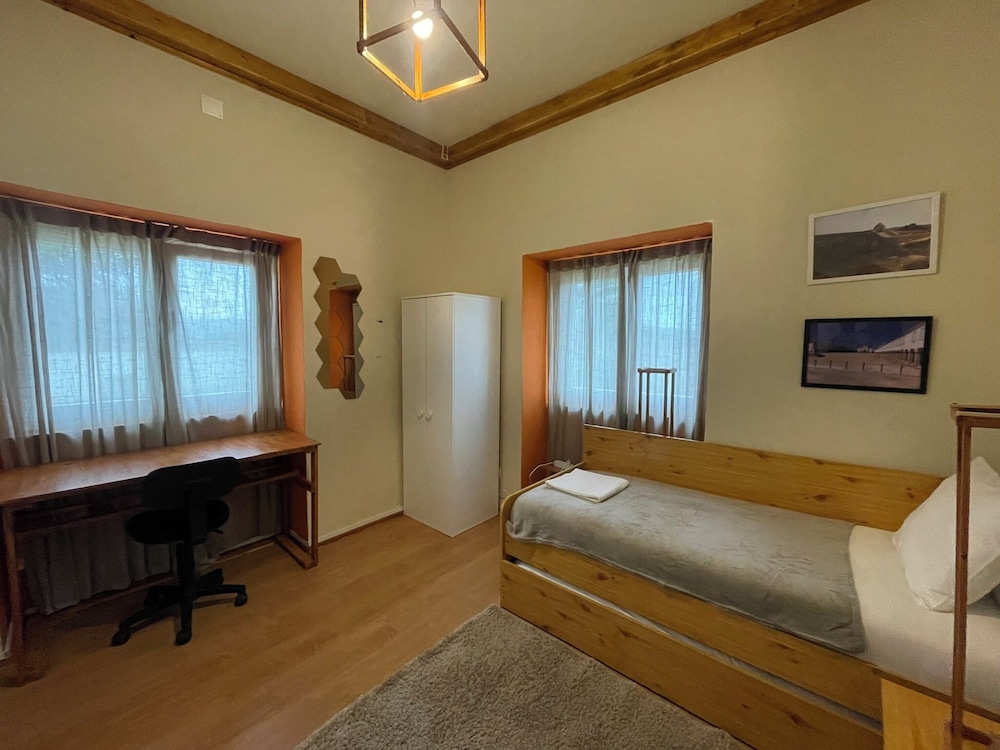 Economy Double Room photo 2