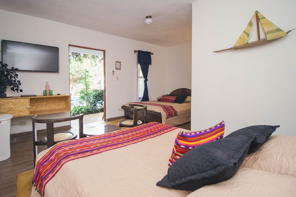 Standard Room, Multiple Beds