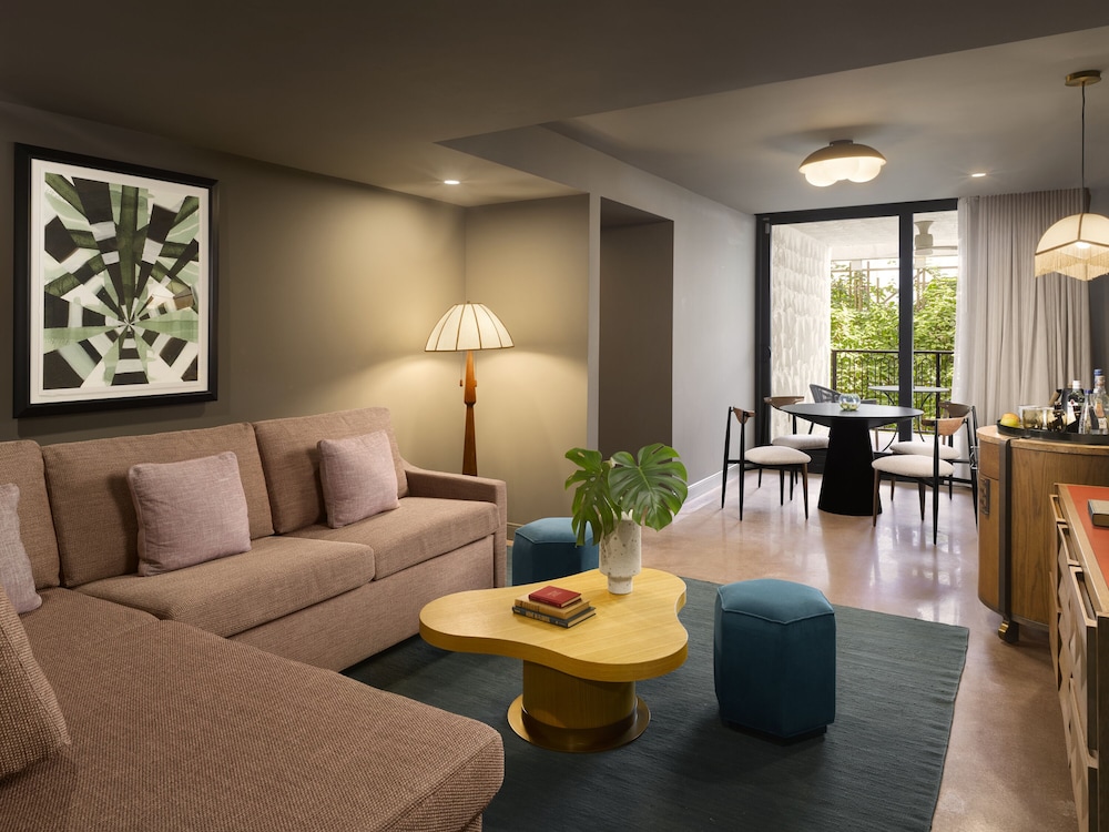 Grand Luxe 2 Bedroom Suite