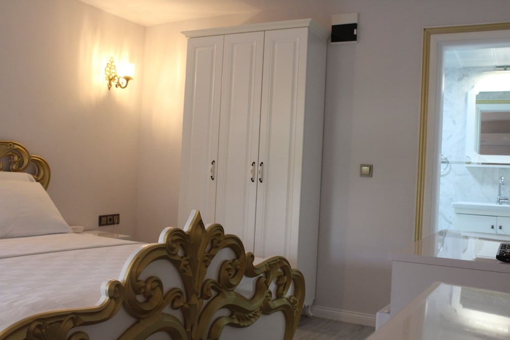 Standard Double Room photo 3