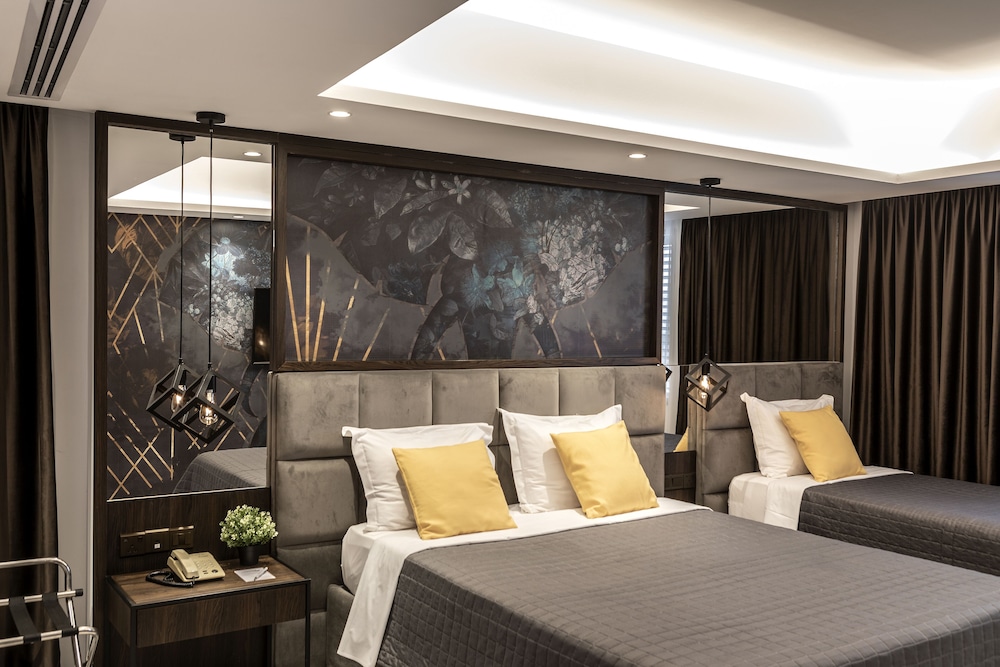 Executive Suite (Triple) - Photo 6