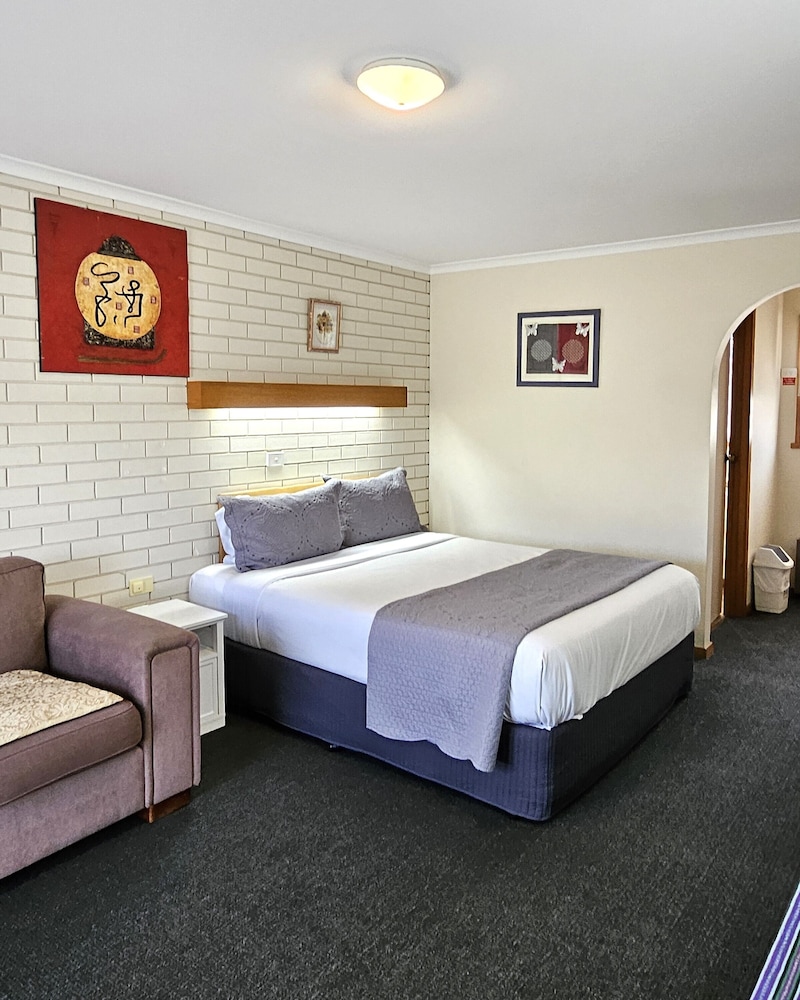 Standard Suite, 2 Bedrooms, Non Smoking photo 3