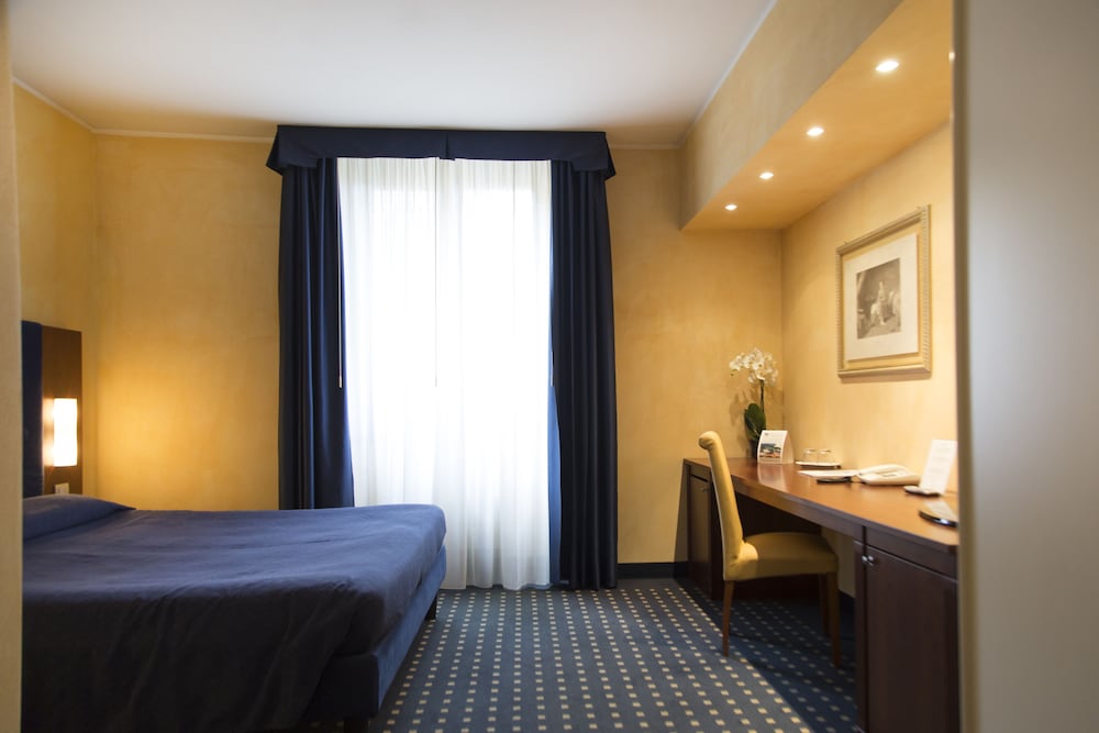 Standard Double Room - Photo 1