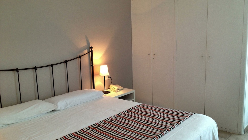 Double Room, 1 Double or 2 Twin Beds - Photo 16