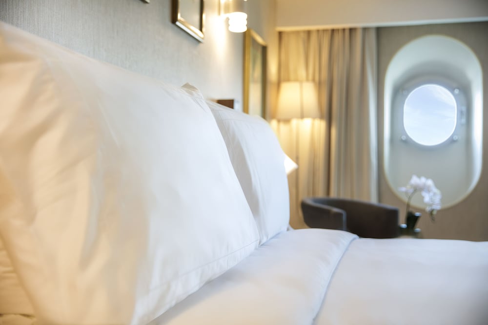 Deluxe Room, 2 Twin Beds, Sea View photo 3