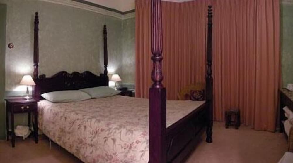 Miss Annie'S Room photo 1