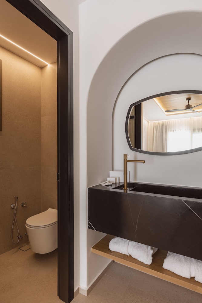 Deluxe Double Room, Sea View - Photo 18