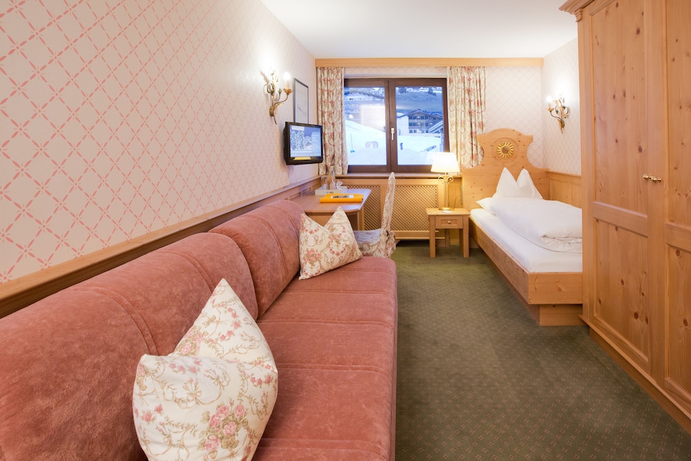 Standard Single Room, Mountain View, Annex Building (4 Star Superior, Landhaus)