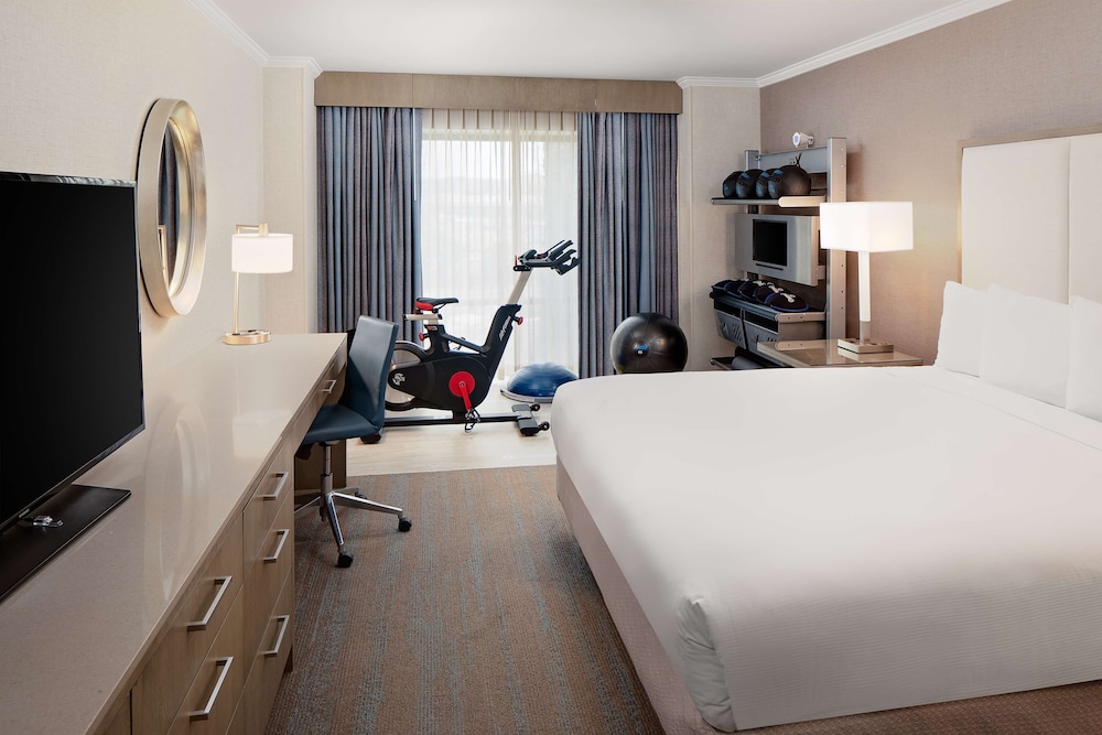 Room, 1 King Bed (Fitness Room) - Photo 11