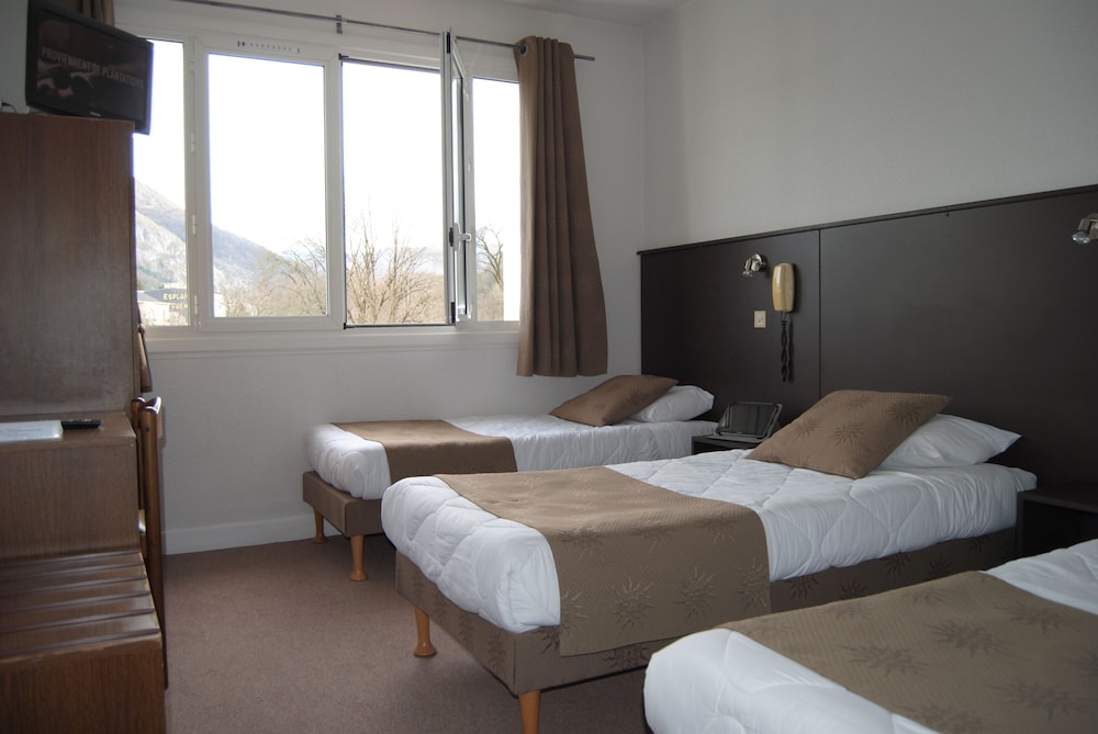 Family Triple Room, Multiple Beds - Photo 1