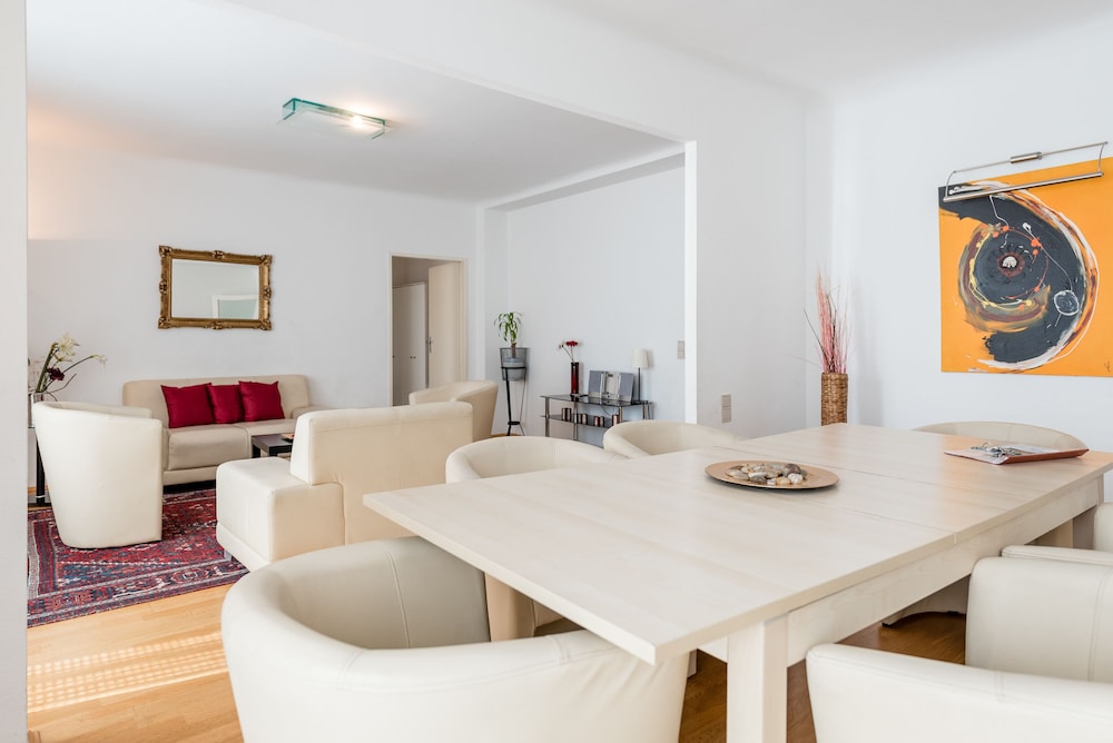 Apartment, 4 Bedrooms, 2 Bathrooms, City View (Opernblick I - Walfischgasse 9)