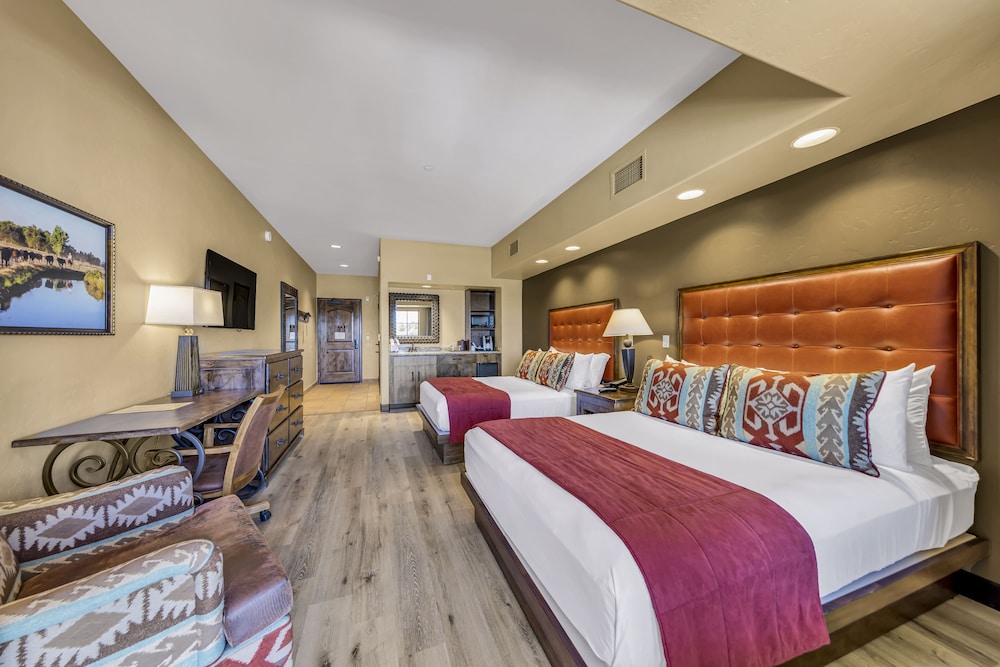 Room, 2 Queen Beds