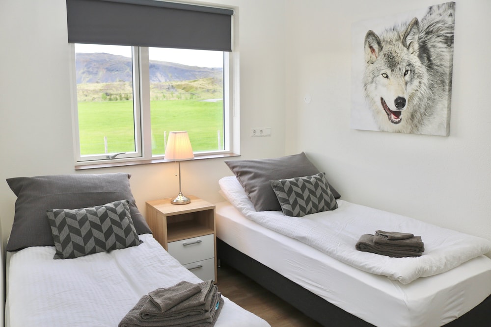 Apartment, 2 Bedrooms (Hlíðin B & C) photo 1