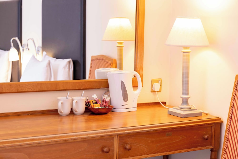 Twin Room - Photo 14
