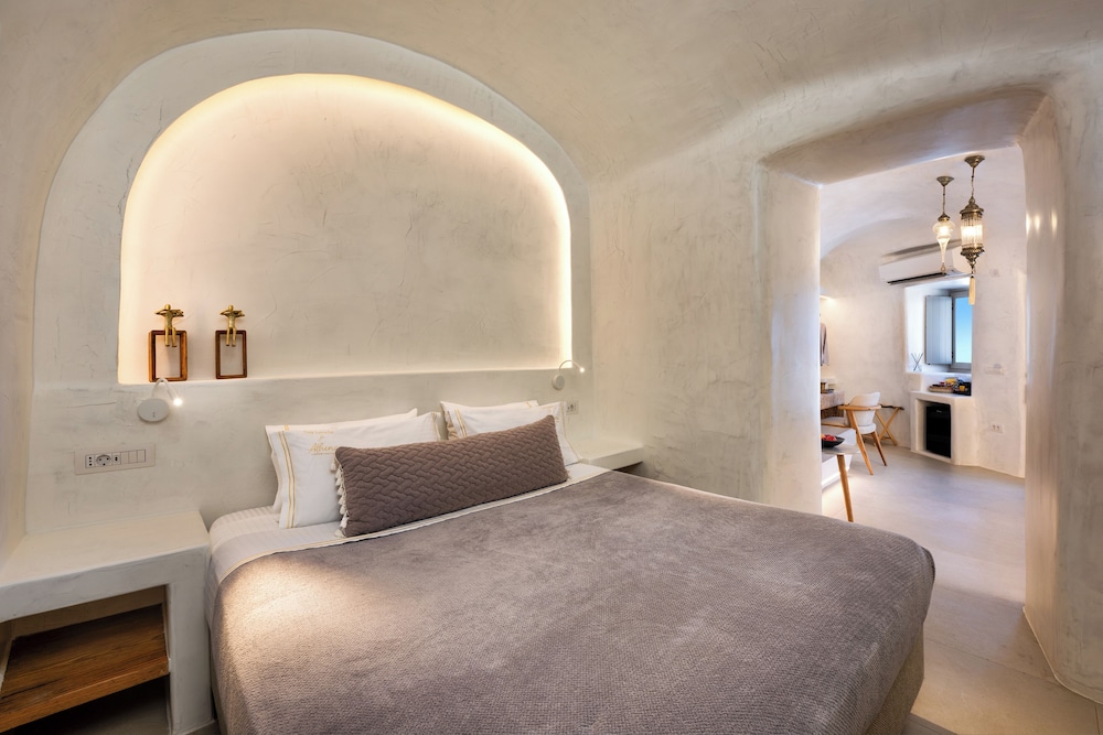 Deluxe Suite - Photo 14