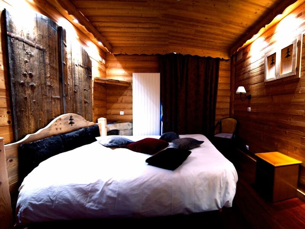 Standard Double Room photo 2