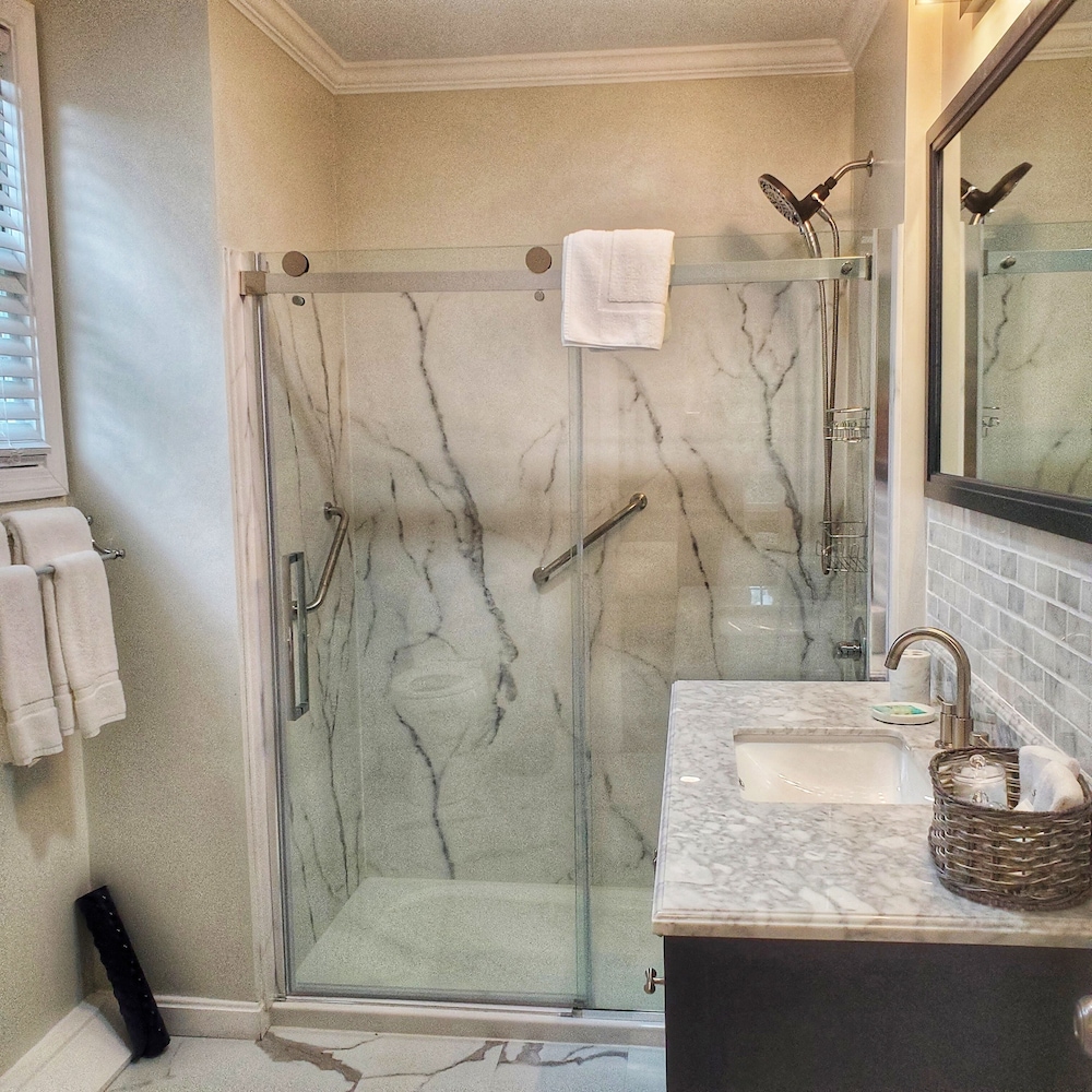 Luxury Cottage, Ensuite, Garden View (Salt Box Cottage) photo 3