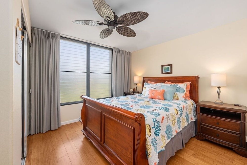 Condo, 2 Bedrooms