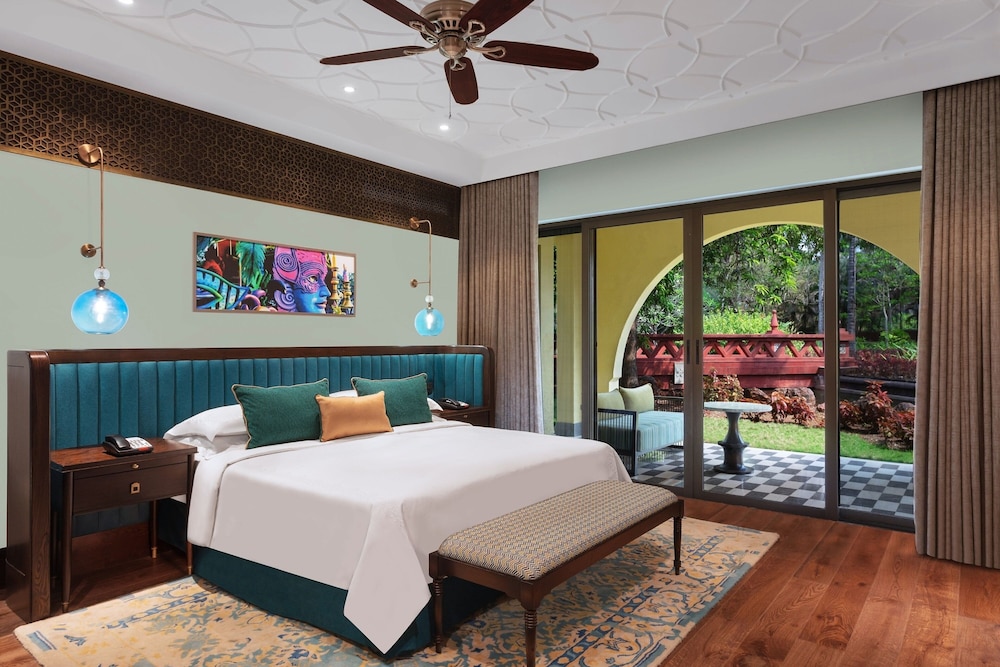 Luxury Suite, 1 King Bed - Photo 13
