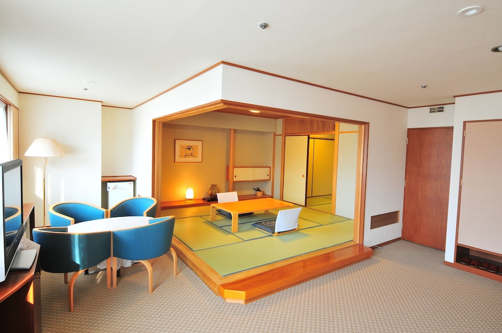 [Smoking] Japanese Western Style Room photo 3