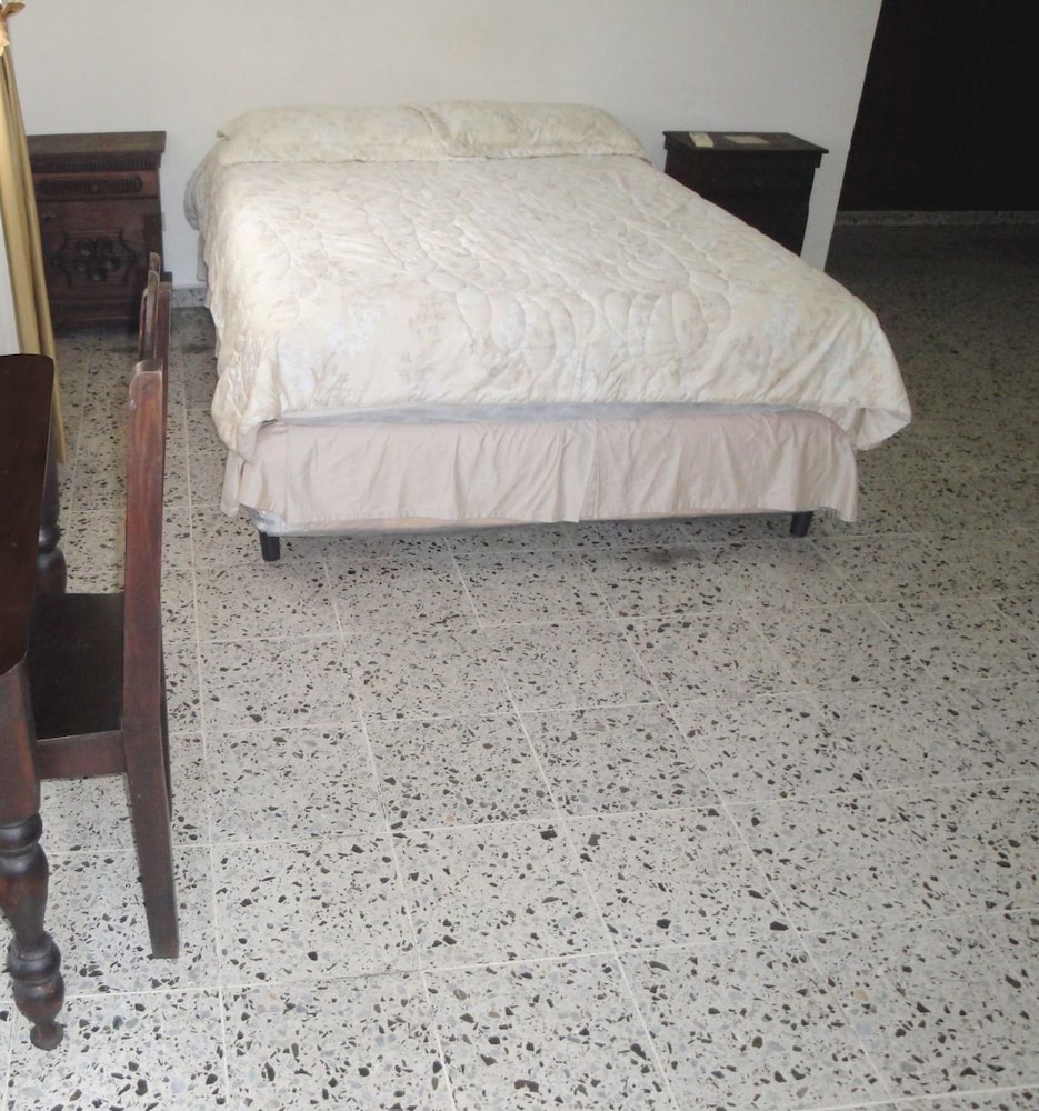Single Room, 1 Twin Bed, Ensuite photo 3