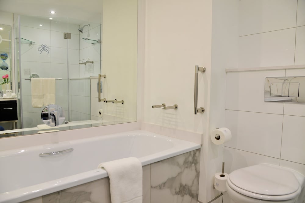 Standard Double Room - Photo 7