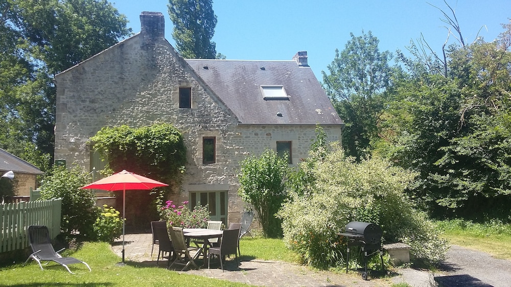Superior House, Garden View photo 2