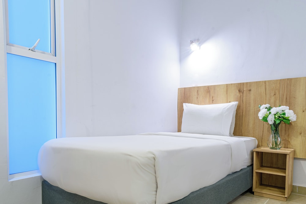 Standard Double or Twin Room - Photo 5