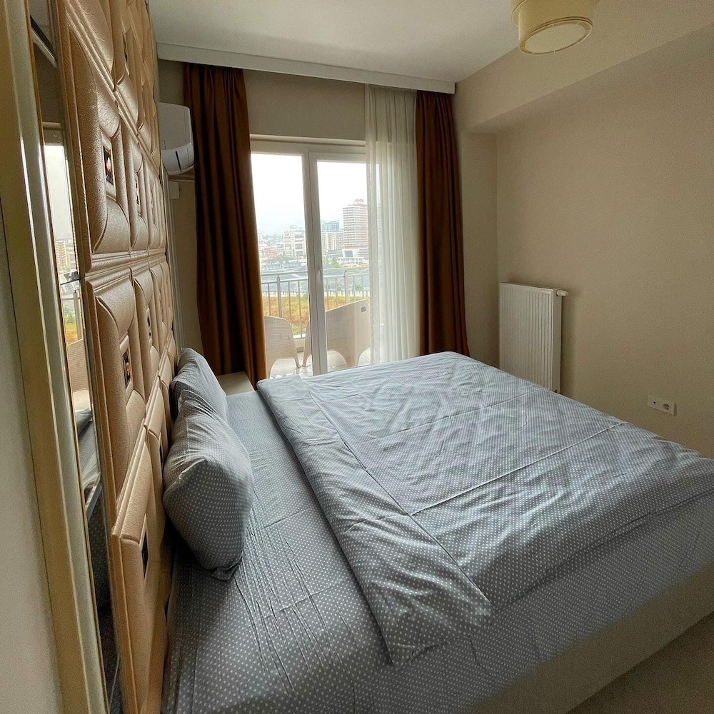 Luxury Apartment photo 3