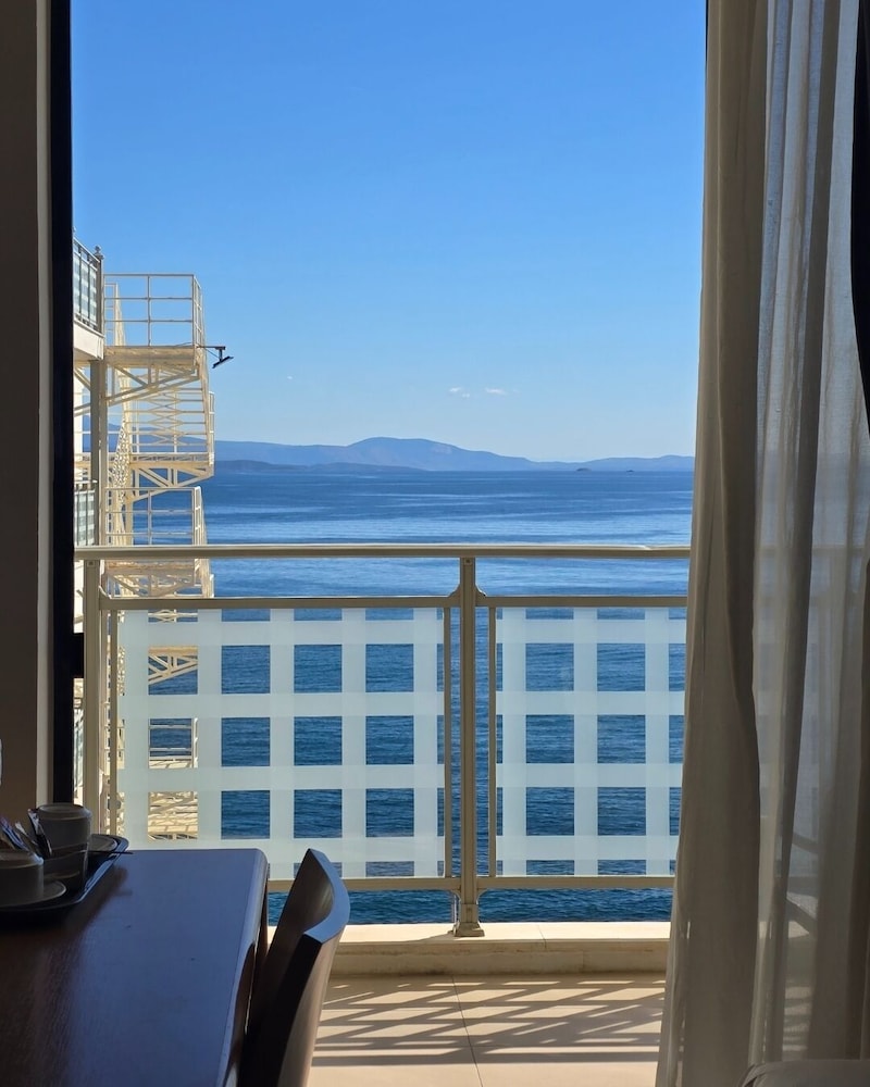 Deluxe Room, Sea View - Photo 5
