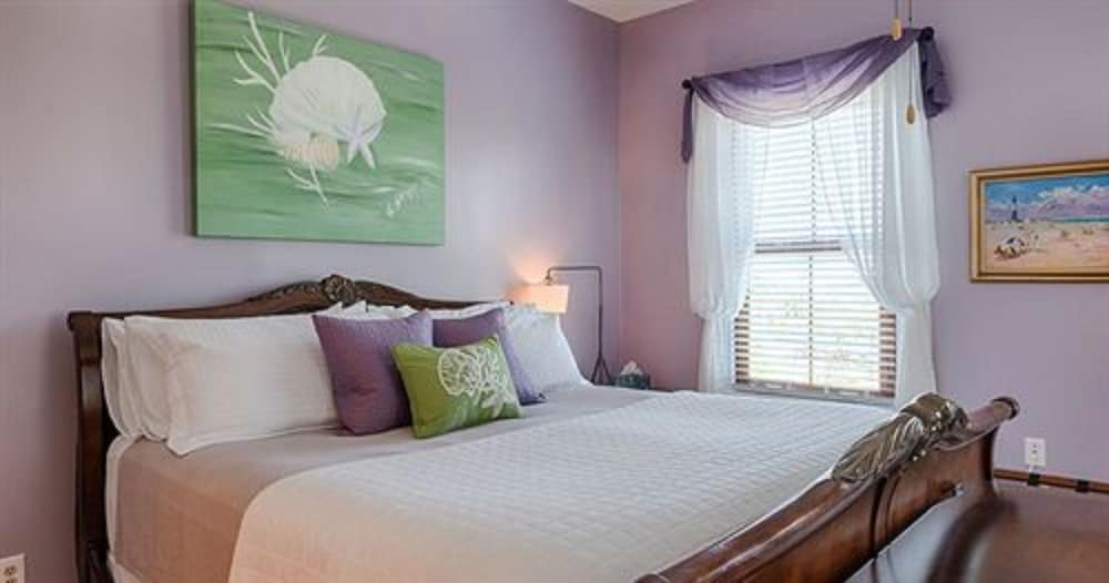 Junior Double Room Single Use, Private Bathroom (Starfish) photo 1