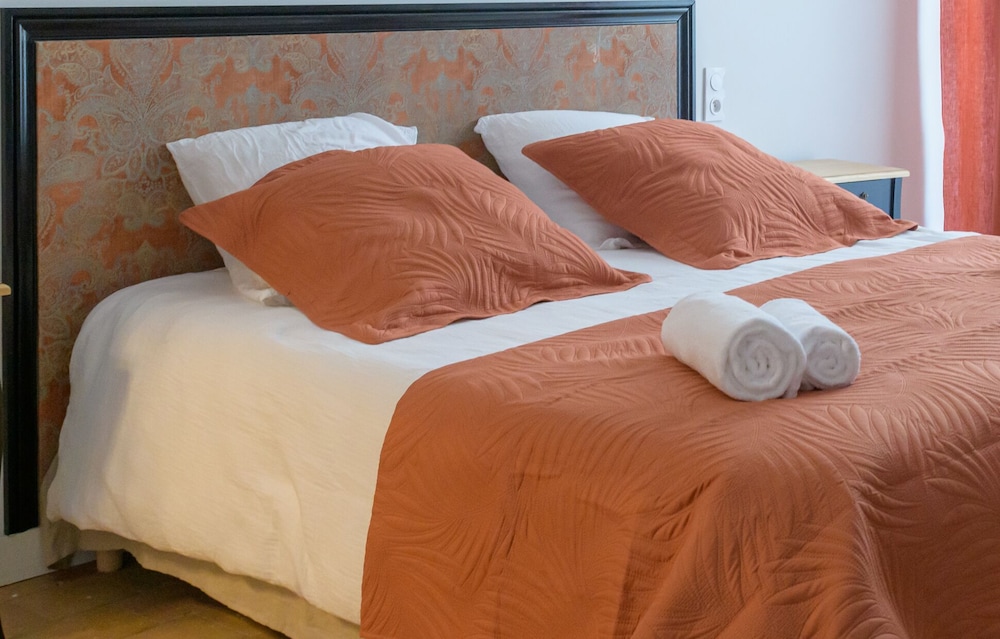 Superior Double Room, Ensuite (Chambre Trumeau) photo 3