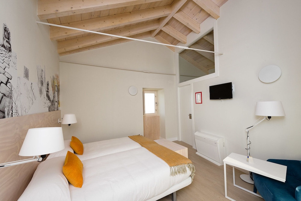 Superior Double or Twin Room photo 2