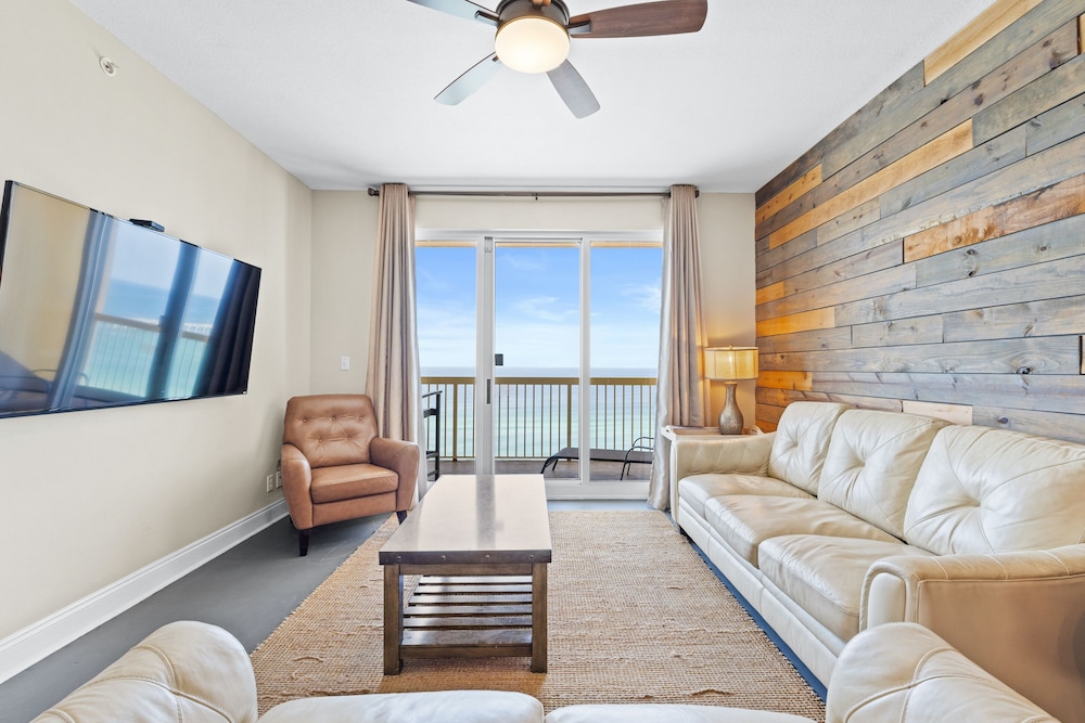 Condo, 3 Bedrooms, Ocean View (1204w)