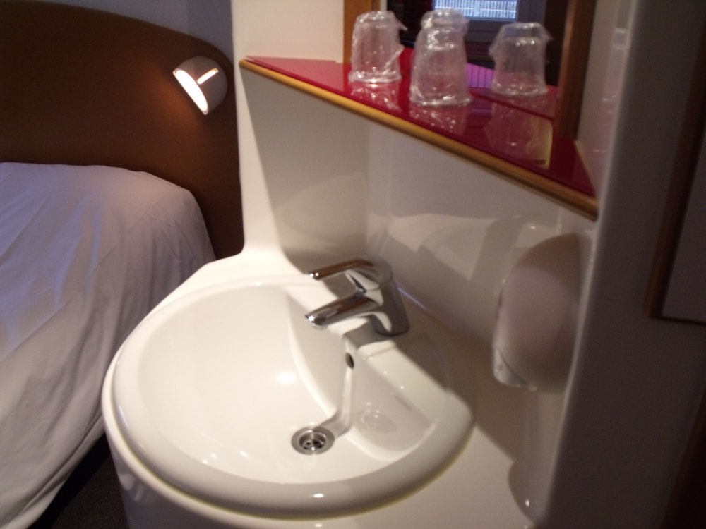 Executive Room - Photo 5