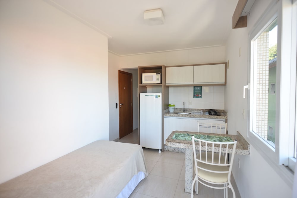Premium Apartment - Photo 6