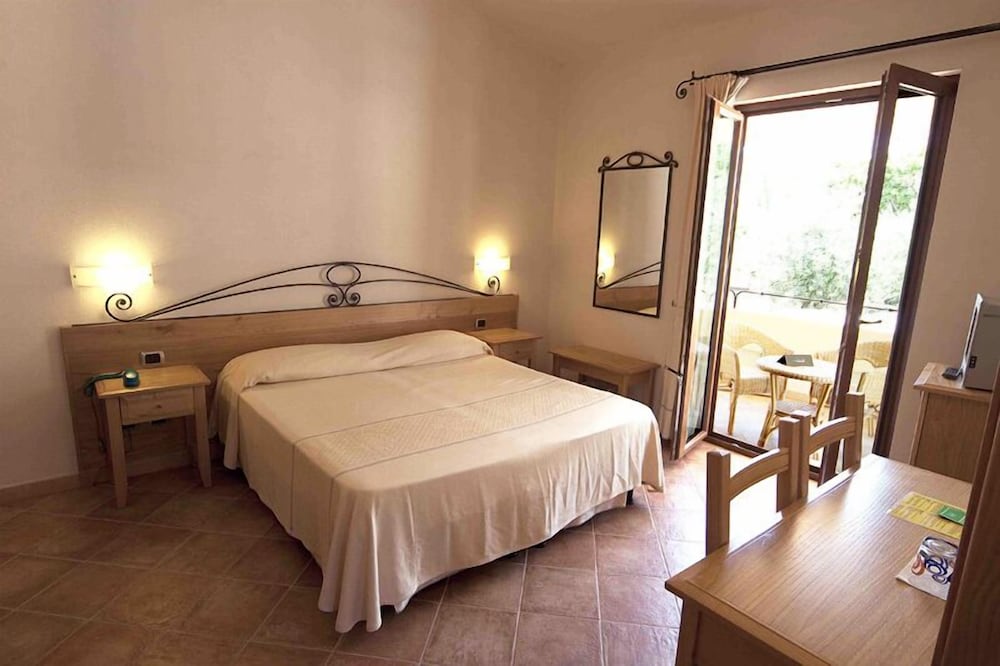 Double Room, Mountainside (Prestige Cala Sisine Matrimoniale) photo 3