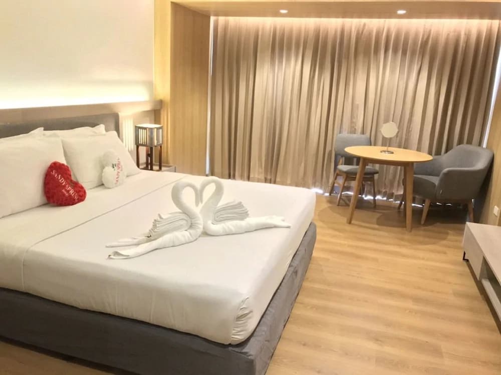 Grand Room photo 2