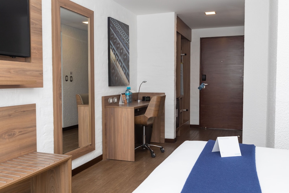 Superior Room, 1 Queen Bed, Terrace - Photo 2