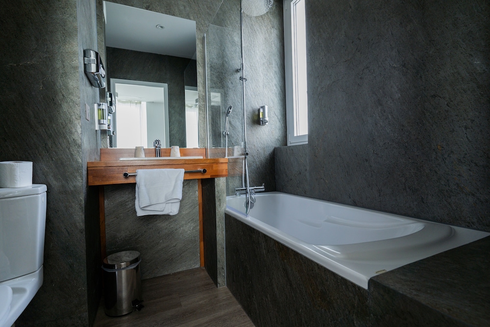 Classic Room, 1 Double Bed, Non Smoking, Sea View - Photo 5