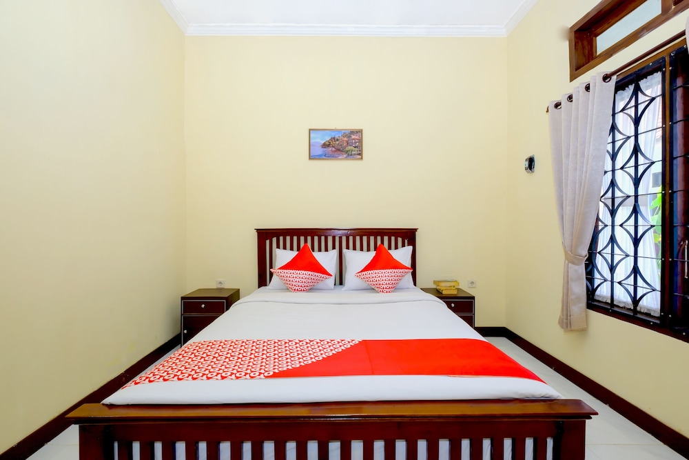 Basic Double Room