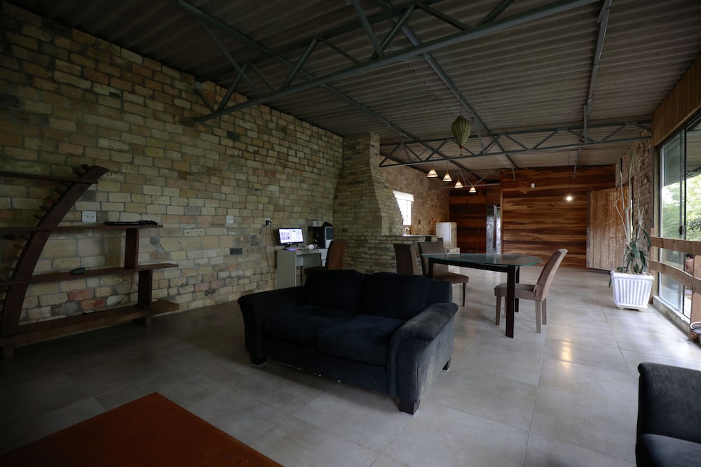 Deluxe Penthouse photo 1