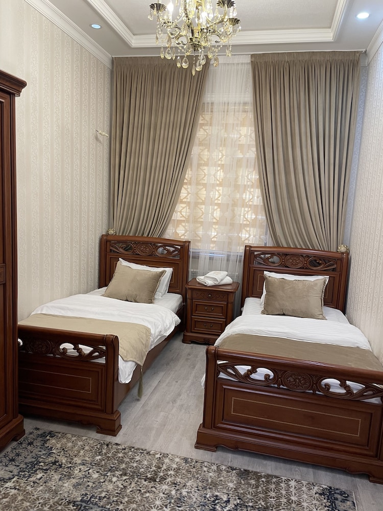 Luxury Apartment, 2 Bedrooms (Lower Floor) photo 1