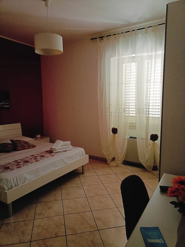 Family Quadruple Room, 2 Bedrooms photo 3
