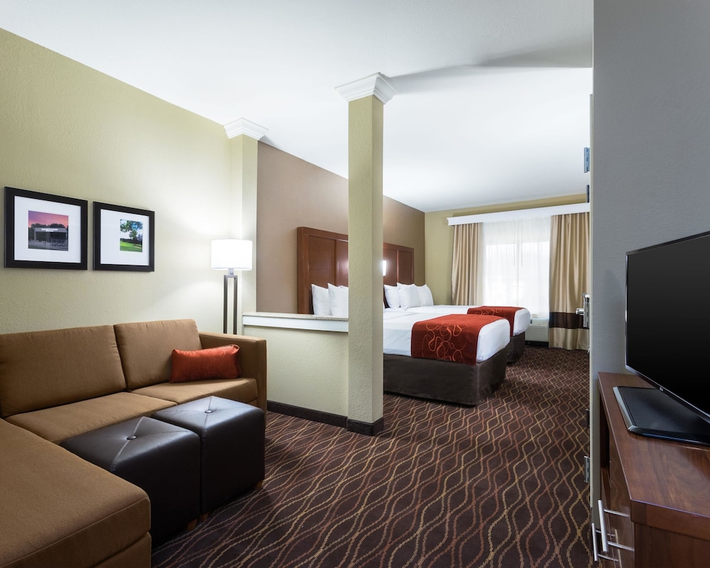 Suite, Multiple Beds, Accessible, Non Smoking photo 2
