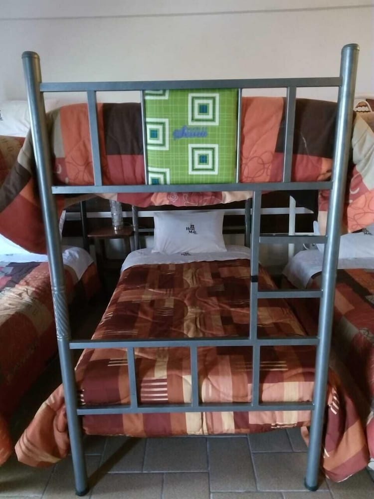 Traditional Room, Multiple Beds photo 2