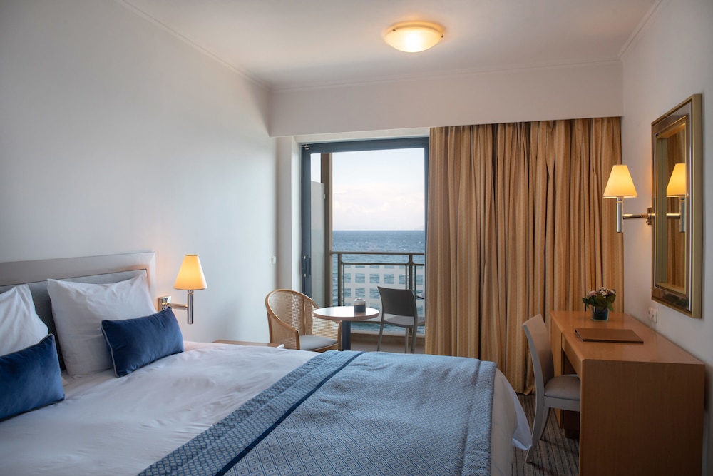 Superior Room, Sea View - Photo 1