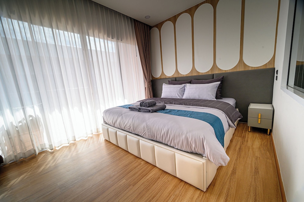 Caviar Terrace B