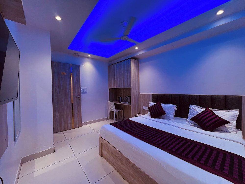 Deluxe Room, City View
